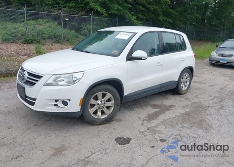 2010 Volkswagen Tiguan S from USA, damaged, VIN WVGBV7AX2AW524632